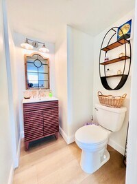 720 N Dixie Hwy photo'