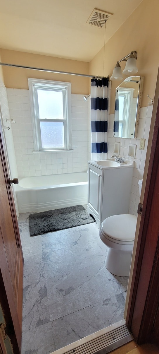 property at 2132-34-2134 W Kendall Ave