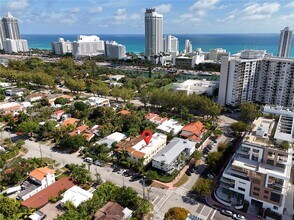 4215 Sheridan Ave in Miami Beach, FL - Foto de edificio - Building Photo