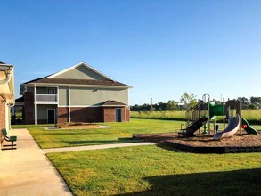 Cypress Place Apartments in Beaumont, TX - Building Photo - Other