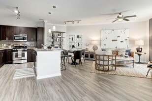 The Enclave at Potomac Club in Woodbridge, VA - Building Photo