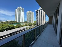 2678 Tigertail Ave, Unit 504-B in Miami, FL - Foto de edificio - Building Photo