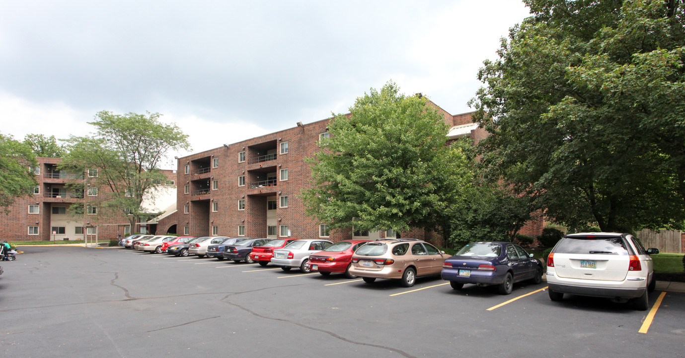 Stygler Village in Gahanna, OH - Building Photo