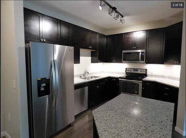 property at 804 Summer Hawk Dr