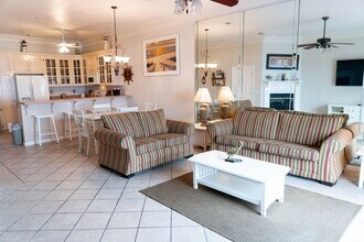 17135 Front Beach Rd in Panama City Beach, FL - Building Photo - Building Photo