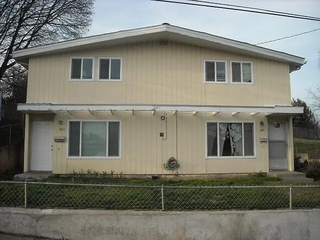 320 SW Shirley St in Pullman, WA - Building Photo