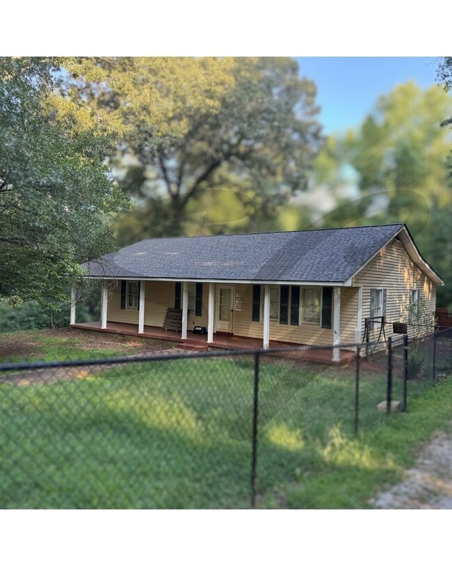 property at 10895 GA-334