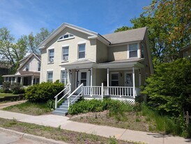 314 Colchester Ave, Unit 1 in Burlington, VT - Building Photo