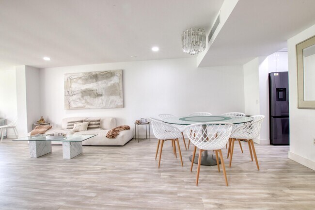 4246 Deste Ct in Greenacres, FL - Building Photo - Building Photo