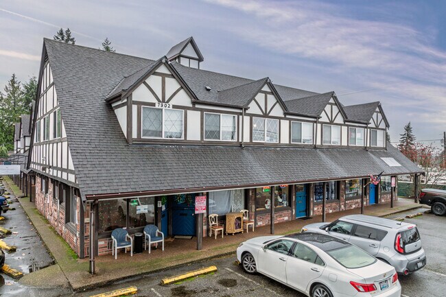 Prestige Apartments in University Place, WA - Building Photo - Primary Photo