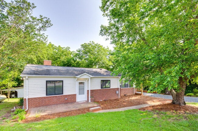property at 3113 NC-218