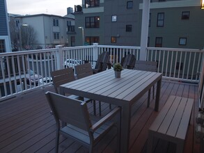 209 W 2nd St in Boston, MA - Building Photo - Building Photo