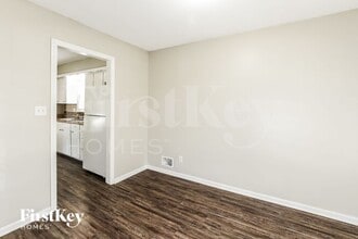 8919 Stark Ave in Kansas City, MO - Building Photo - Building Photo