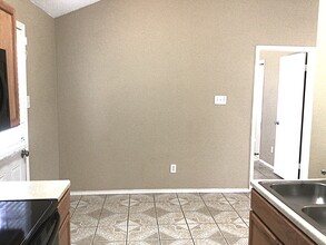 702 Castlewick Ct in Arlington, TX - Building Photo - Building Photo