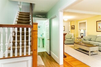 18 Calvert St in Newport, RI - Building Photo - Building Photo