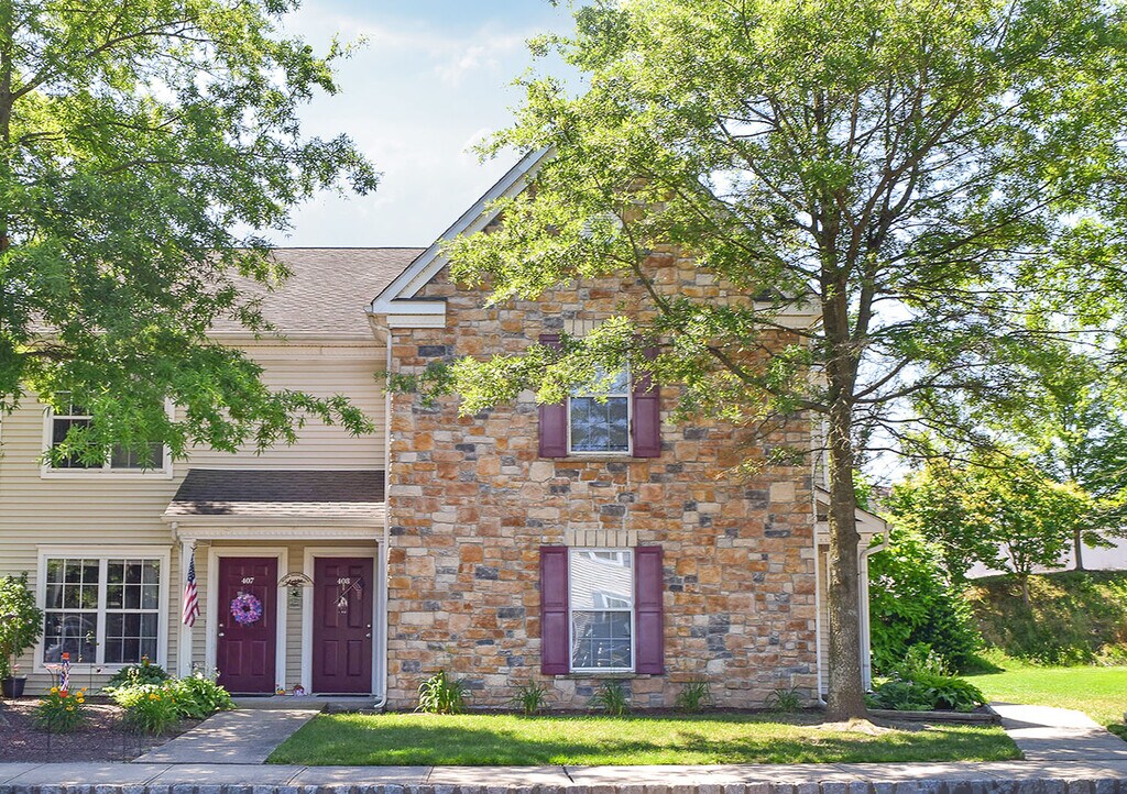 The Willows at Spring Mill Apartments in Mullica Hill, NJ