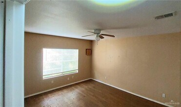 10 Jesus R Cruz in Santa Rosa, TX - Building Photo - Building Photo