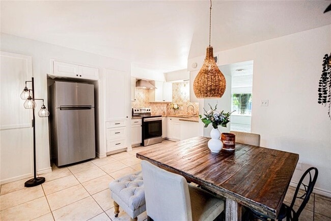 property at 6201 Fondren Rd