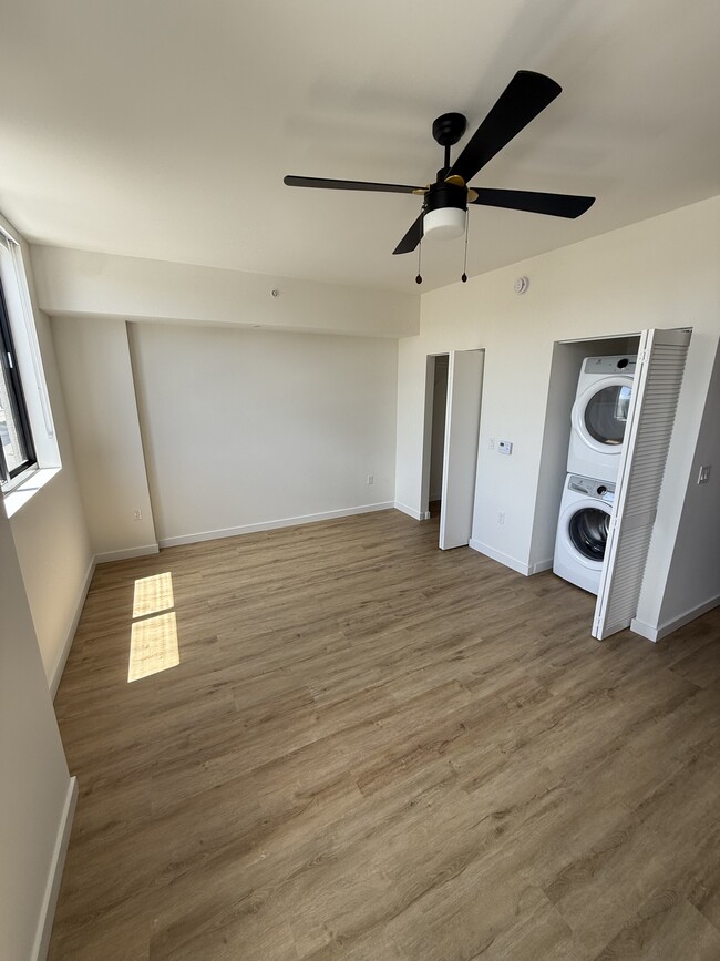 922 E 28th St, Unit S3 in Hialeah, FL - Building Photo - Building Photo