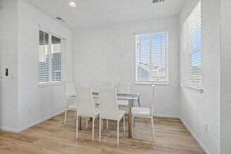 8731 Snake River St in Littleton, CO - Building Photo - Building Photo