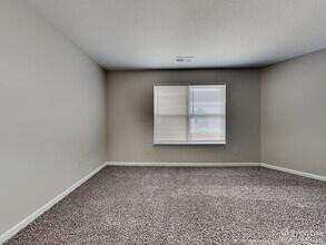 2421 Ross Common Ct in Indianapolis, IN - Building Photo - Building Photo