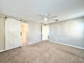 9451 E Static Ave in Mesa, AZ - Foto de edificio - Building Photo