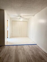 27 Golfs Edge in West Palm Beach, FL - Building Photo - Building Photo