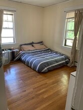 879 Broadway, Unit 2 in Somerville, MA - Building Photo - Building Photo