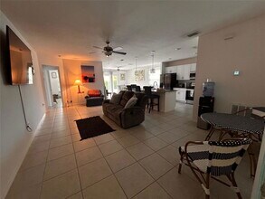 1522 SE Flintlock Rd in Port St. Lucie, FL - Building Photo - Building Photo