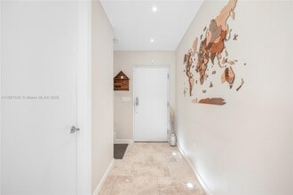472 Minola Dr in Miami Springs, FL - Building Photo - Building Photo
