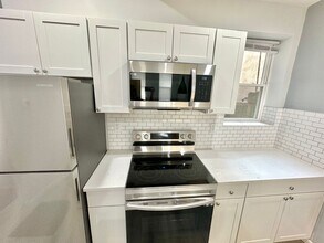 1721 Mifflin St in Philadelphia, PA - Building Photo - Building Photo
