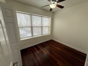 2321 N Oak Park Ave in Chicago, IL - Building Photo - Building Photo