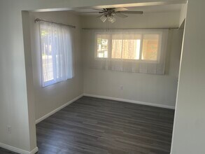 432 S 3rd St, Unit A in Burbank, CA - Foto de edificio - Building Photo