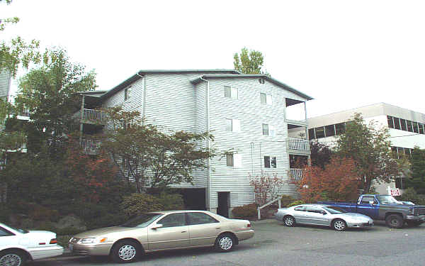 Northgate 9 Apartments in Seattle, WA - Building Photo