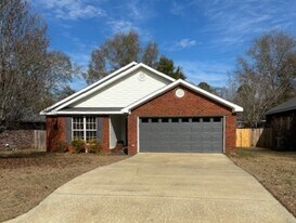 117 Winthrop Ct in Dothan, AL - Building Photo