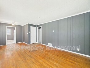 3354 Jackson Ave in Kansas City, MO - Building Photo - Building Photo