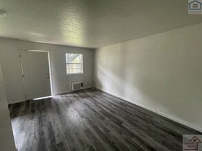 1502 NW Kingsbury Ave in Lawton, OK - Building Photo - Building Photo
