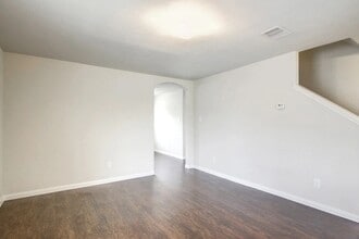 5719 Post Oak Manor Dr in Houston, TX - Building Photo - Building Photo