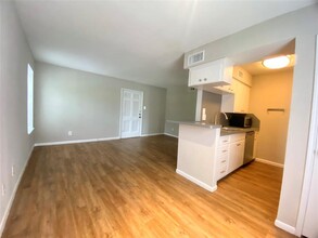3902 Mandell St-Unit -3 in Houston, TX - Building Photo - Building Photo