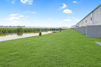 Storyboard on Hayden in Mascoutah, IL - Foto de edificio - Building Photo