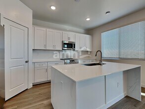 9813 W Parkway Dr in Tolleson, AZ - Building Photo - Building Photo