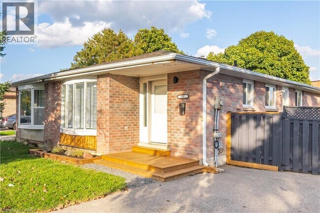 property at 19 Juniper Crescent