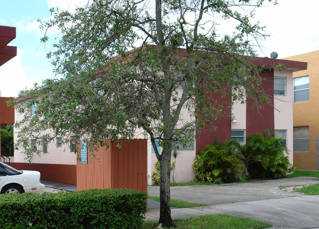 2010 SW 6th St in Miami, FL - Foto de edificio - Building Photo