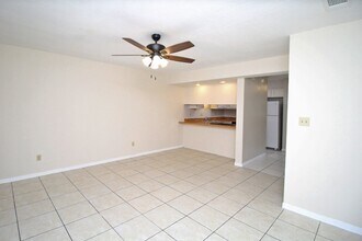 8113 Stonebrook Dr in Pensacola, FL - Building Photo - Building Photo
