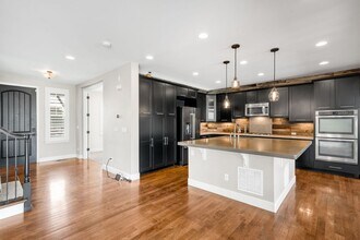 10640 Star Thistle Ct in Highlands Ranch, CO - Foto de edificio - Building Photo