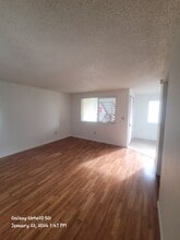 2101 Poplar Dr in Medford, OR - Building Photo - Building Photo