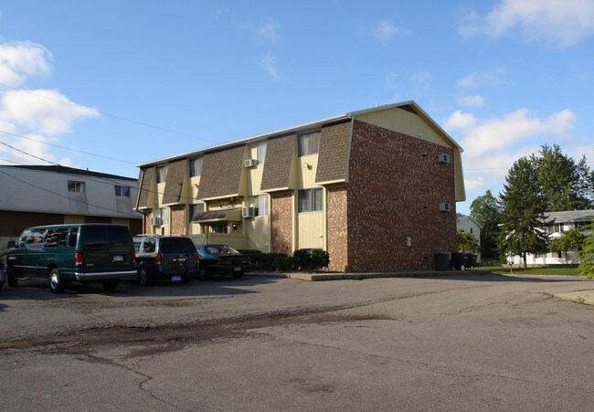 5725 Orchard Ct in Lansing, MI - Building Photo - Building Photo