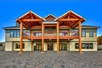 Lakes at Lemmon Valley in Reno, NV - Foto de edificio - Building Photo