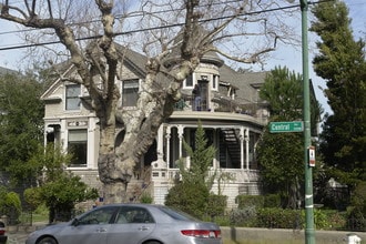 1423 Central Ave in Alameda, CA - Foto de edificio - Building Photo