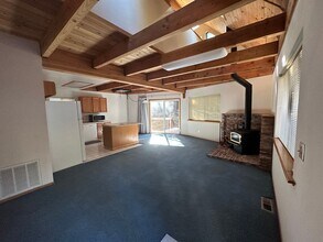 1506 Ojibwa St in South Lake Tahoe, CA - Building Photo - Building Photo
